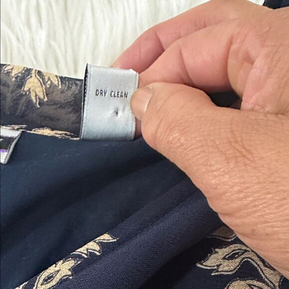 Amanda vintage Smith Navy and Gold Patterned Maxi Dress Size Medium - Picture 8 of 10